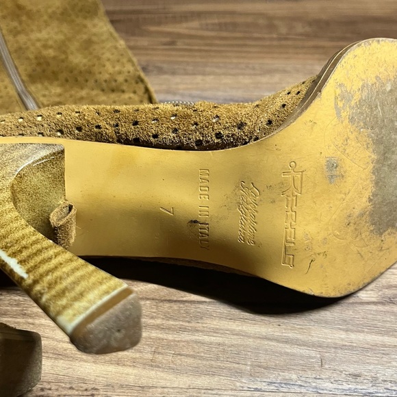 Rebels 7 women’s Boots Perforated Suede Leather Camel Square Toe Heels Wood - Picture 4 of 10